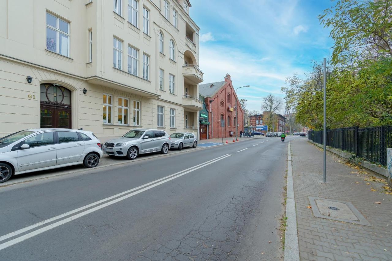 Deluxe Mtp Apartments Matejki By Noclegi Renters Posen Exterior foto