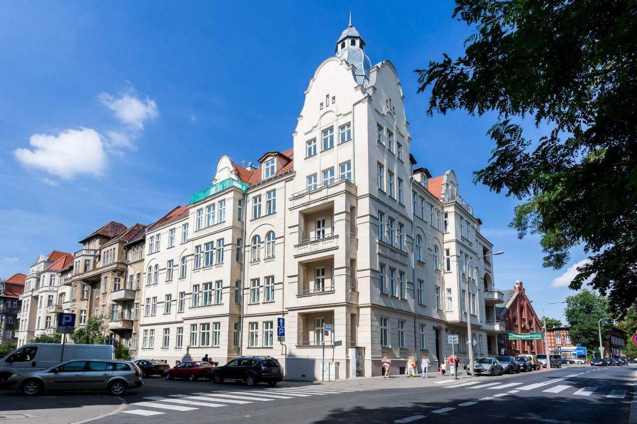 Deluxe Mtp Apartments Matejki By Noclegi Renters Posen Exterior foto
